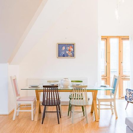The Loft At Emperor Court By Bloom Stays Canterbury Exterior foto